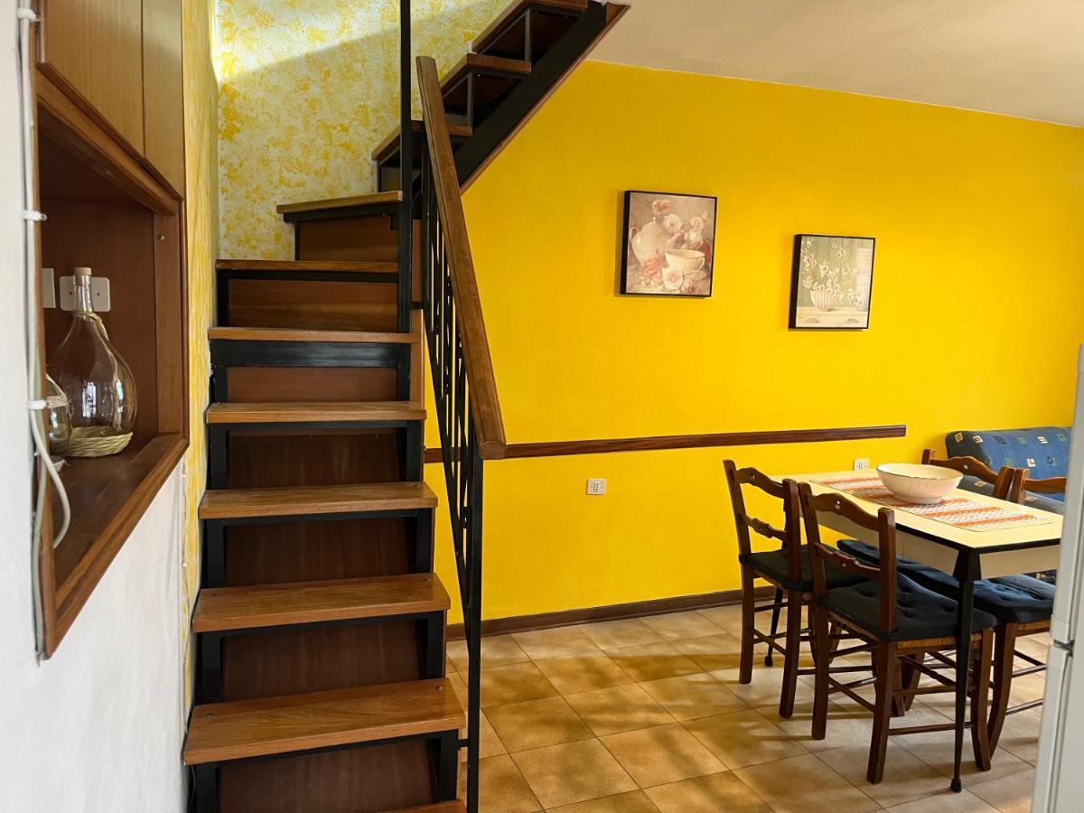 Little Flower Apartment Corfino ภายนอก รูปภาพ